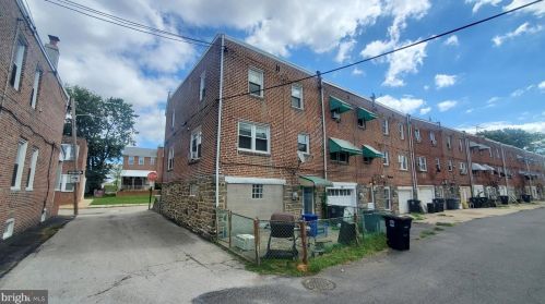 1032 Toll St, Chester PA 19022-1451 exterior