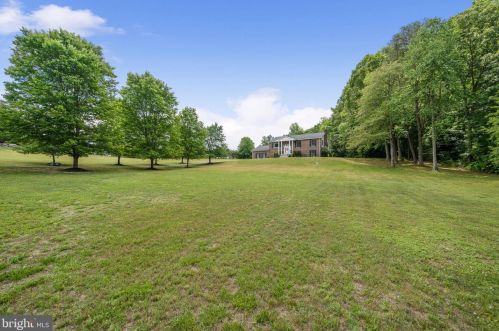 801 White Marsh Ct, Huntingtown MD 20639-2802 exterior