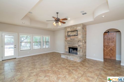 578 Winding River Ln, Spring Branch TX 78070-6382 exterior