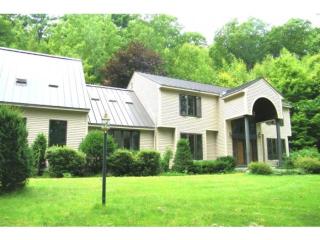 8 Gate Dr, Concord, NH 03304-4102