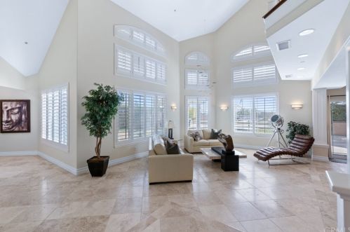 31345 Avenida Del Reposo, Temecula CA 92591-1724 exterior