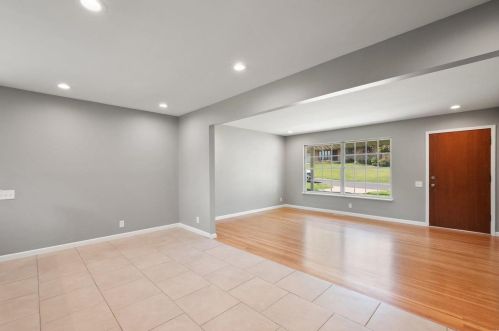 3919 Southern Aire Dr, Saint Louis MO 63125-4440 exterior