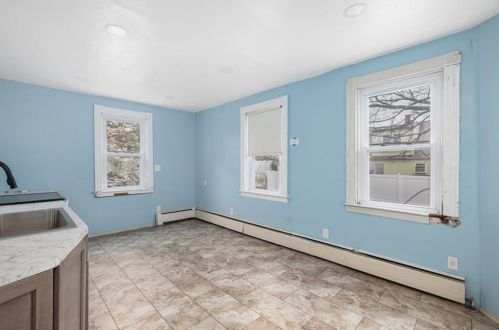 22 Oakland Ave, Providence RI  02919-4307 exterior