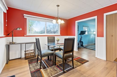 2018 Glen Flora Ave, Waukegan IL 60085-1304 exterior