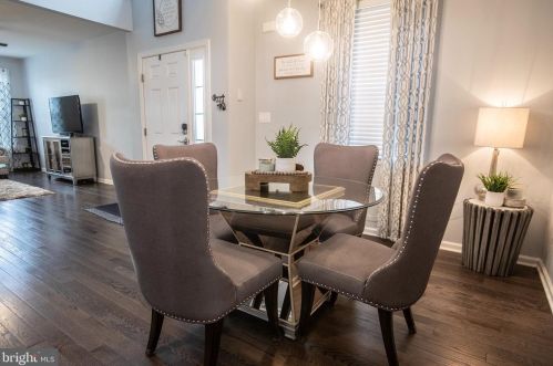 1012 Johnson St, Philadelphia PA  19138-1015 exterior