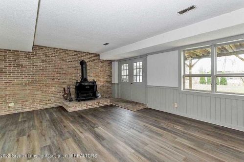 13311 Blackwood Dr, Dewitt MI 48820-8103 exterior