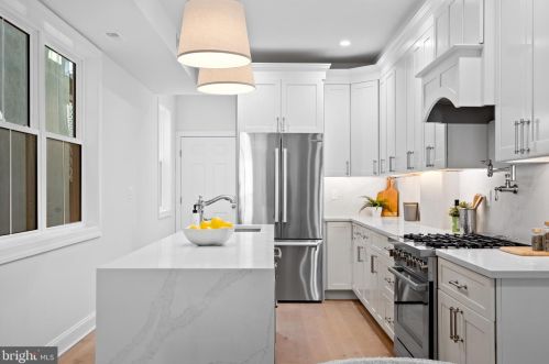 541 22nd St, Philadelphia PA  19130-3130 exterior