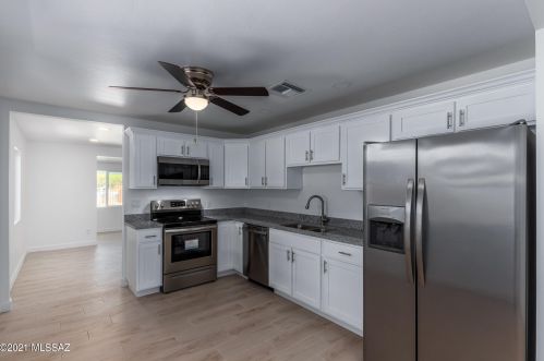 733 Louisiana St, Tucson AZ  85706-1239 exterior