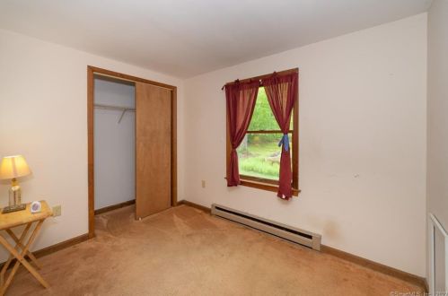 210 Geer Rd, Exeter CT 06249-2604 exterior