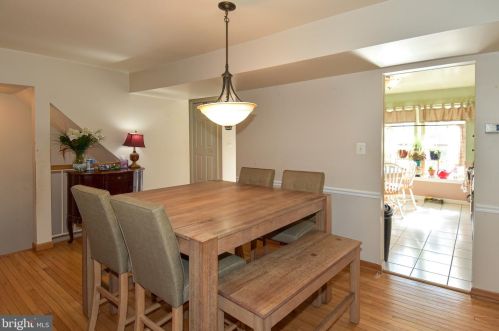 11531 Pne Cone Ct, Herndon VA 20191-2239 exterior