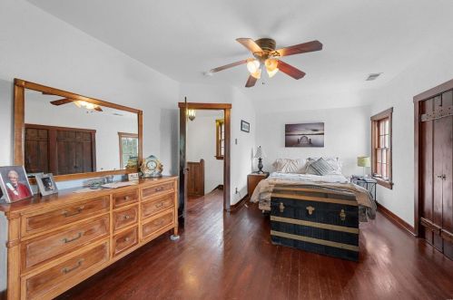 1360 Coburg Lands Dr, Saint Louis MO 63137-3008 exterior