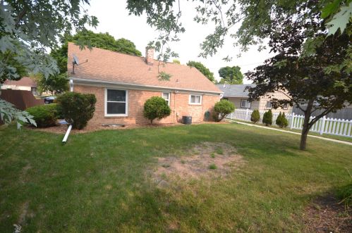 3755 60, Milwaukee WI 53218-2426 exterior