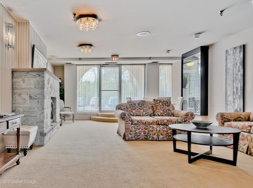 6400 Cicero Ave, Chicago IL 60712-5816 exterior