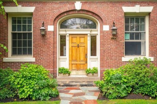 139 Beaconsfield Rd, Brookline MA  02445-3352 exterior