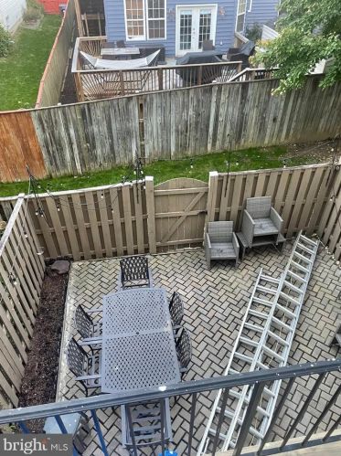 3903 Courtland Cir, Alexandria VA  22305-2062 exterior