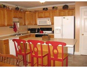 207 Katerina Dr, Monaca, PA 15061-3032