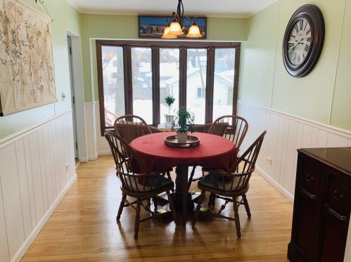 1316 Ash St, Waukegan IL 60085-1832 exterior