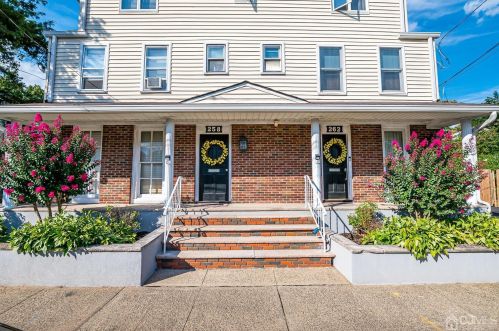 258 William St, Rahway, NJ 07065-4946