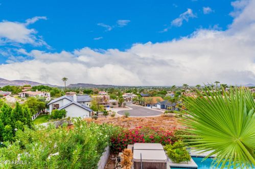 15254 12th St, Phoenix AZ  85022-3805 exterior