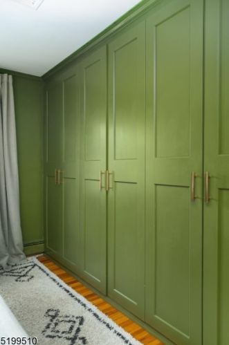 86 Midland Blvd, Maplewood NJ  07040-1810 exterior