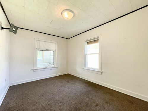 126 Barney Ave, Meskegon MI 49444-1712 exterior