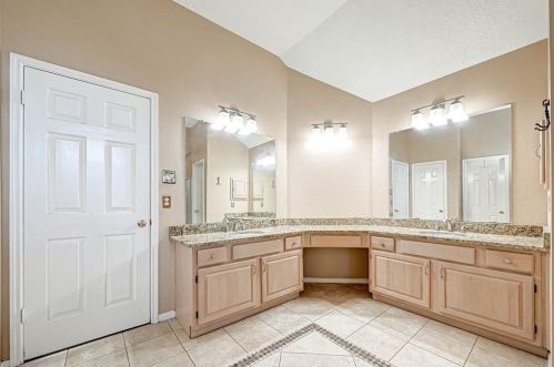 7222 Oak Walk Dr, Humble TX 77346-3174 exterior