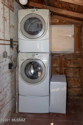 1710 Grant Rd, Tucson AZ 85712-2237 exterior