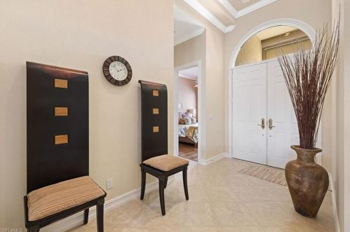 8512 Mallards Pt, Naples, FL 34114-9492