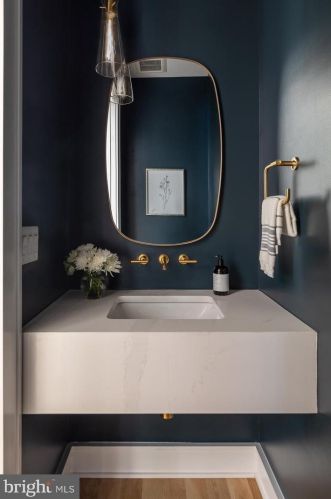 3036 Arizona Ave, Washington DC  20016-3419 exterior