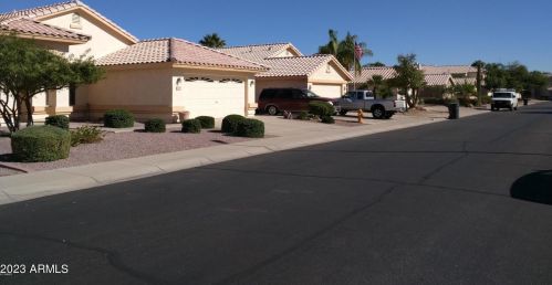 1924 Mockingbird Dr, Chandler AZ  85286-7915 exterior