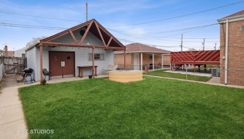 5548 Melvina Ave, Chicago IL  60638-2622 exterior