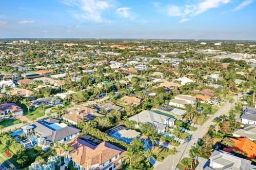 505 Turtle Hatch Rd, Naples, FL 34103-8540