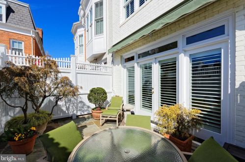 120 Queen St, Alexandria VA 22314-2610 exterior