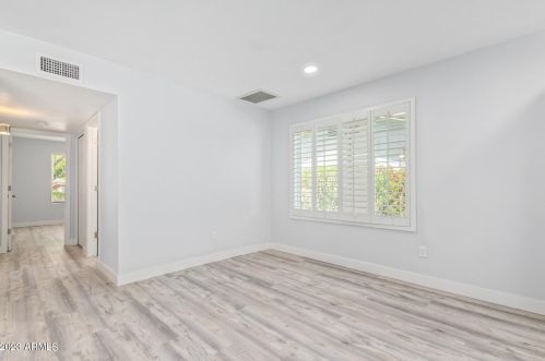 10609 42nd St, Phoenix AZ  85028-3501 exterior