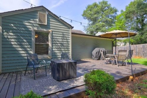 1401 Forrest Ave, Atlanta GA 30344-2709 exterior