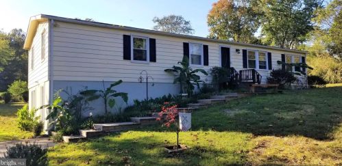 860 Pat Ln, Huntingtown MD exterior