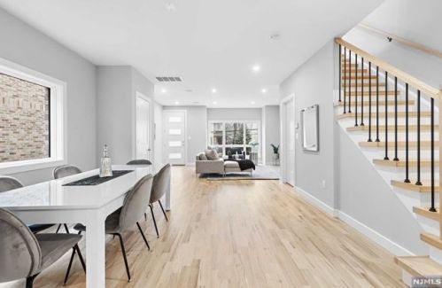 55 Knox Ave, Cliffside Park NJ 07010-3102 exterior