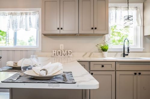 30 Locust Ave, Worcester MA  01604-6020 exterior