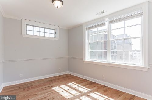 927 2nd St, Philadelphia PA 19122-0033 exterior