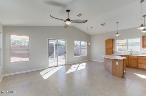 14437 47 Pl, Phoenix AZ 85018-6009 exterior