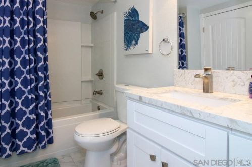 1146 Garnet Ave, San Diego CA 92109-2833 exterior