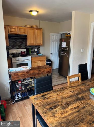 5204 Ditman St, Philadelphia PA 19124-2002 exterior