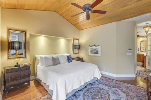 263 10 Ave, Naples FL 34120-4980 exterior