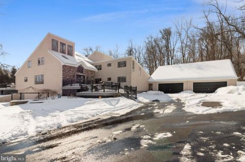 202 Moredon Rd, Huntingdon Valley, PA 19006-7953