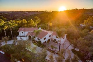1881 Wilt Rd, Fallbrook, CA 92028-9528
