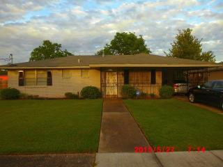 4667 Gabriel Dr, New Orleans LA  70127-3343 exterior