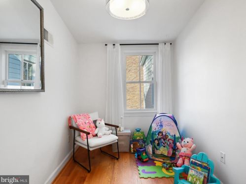 903 Princess St, Alexandria VA  22314-2244 exterior