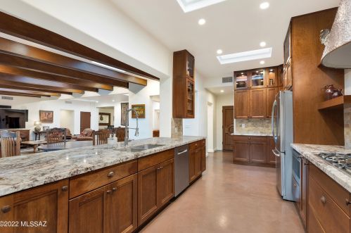 2100 4 St, Tucson AZ 85705-7806 exterior