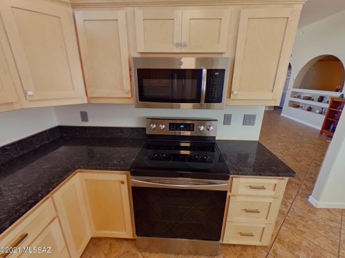 1748 Rio Mayo, Green Valley AZ 85614-3975 exterior