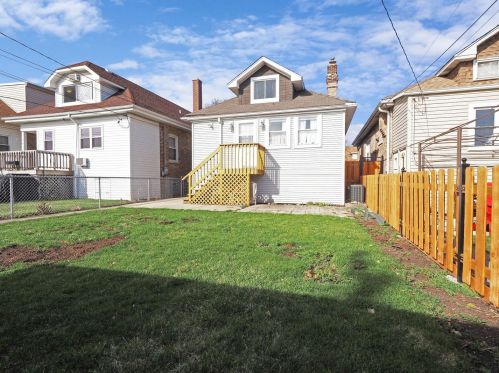 4335 Mason Ave, Chicago IL 60630-1913 exterior